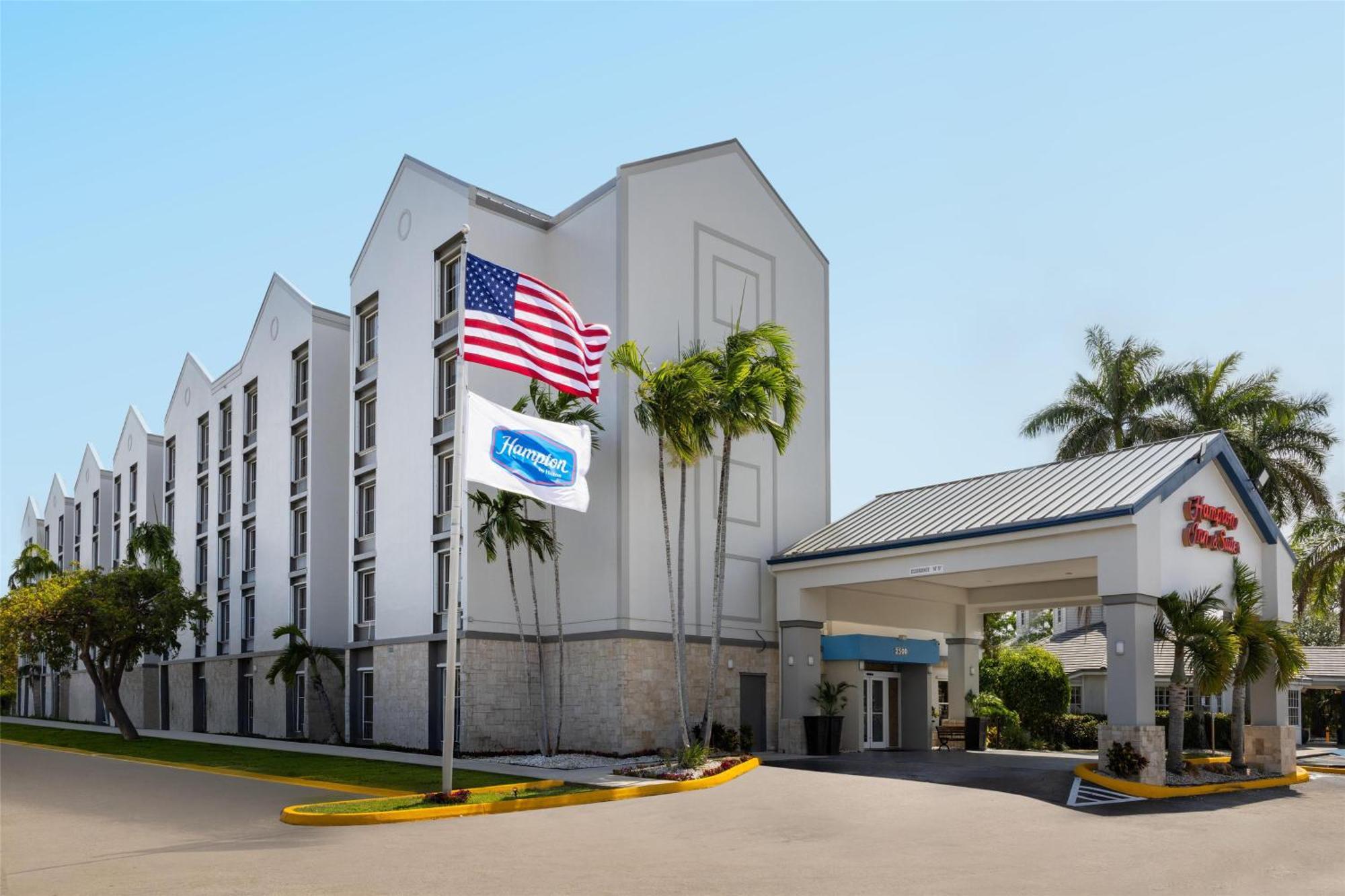 Hampton Inn & Suites Fort Lauderdale Airport Голливуд Экстерьер фото